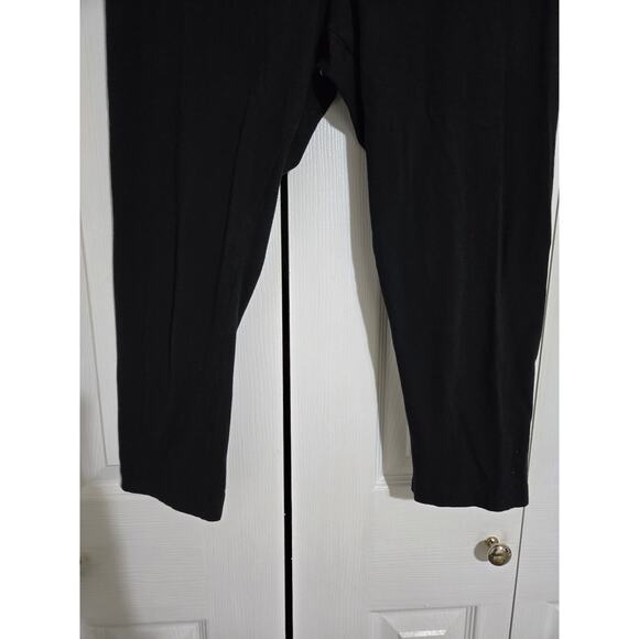 Old navy large women's black capris leggings - Picture 3 of 9